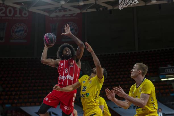 路频频发起 路频频发起