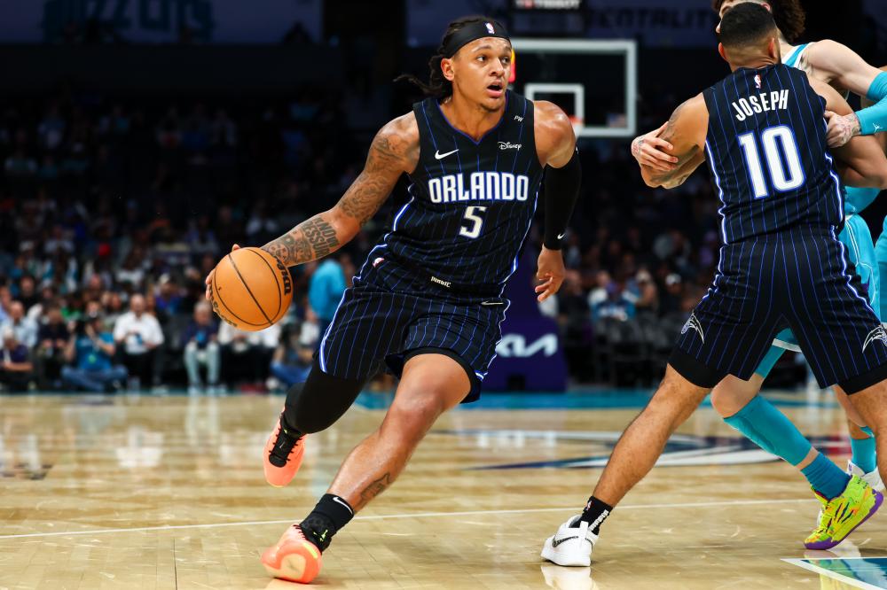 友持球时 友持球时