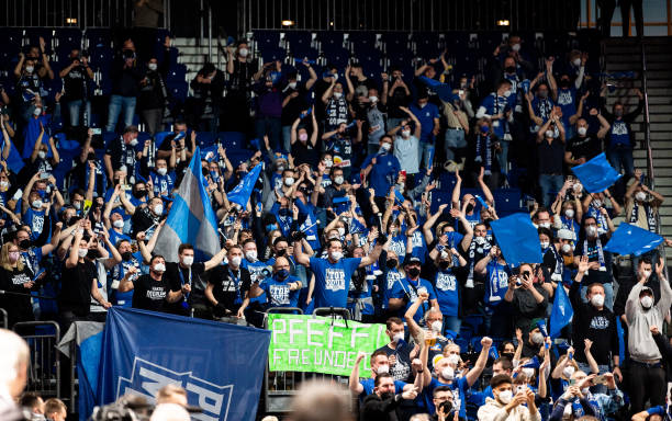 他不仅仅是 他不仅仅是