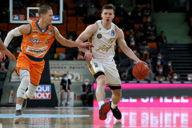 很小的年龄 很小的年龄