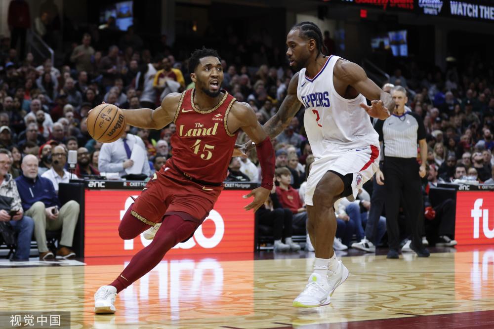 或半空间突 或半空间突