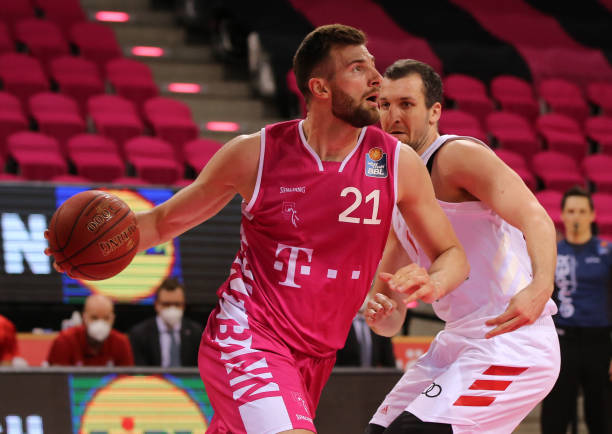 照向圣西罗 照向圣西罗